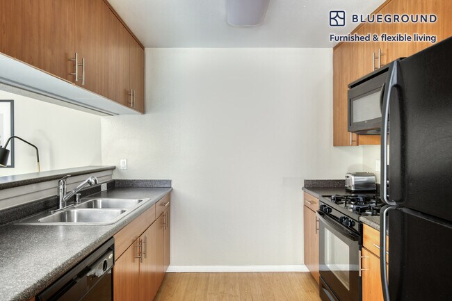 Foto del edificio - 20540 Ventura Blvd