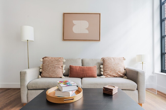 Building Photo - 770 Maine Ave SW