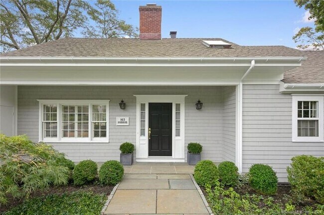 Building Photo - 163 Harbor Rd