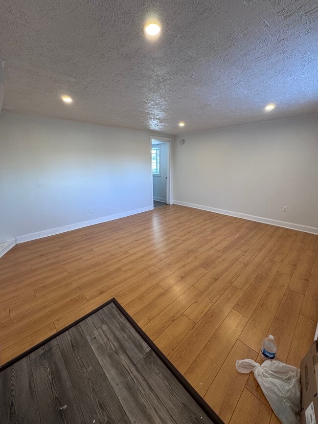 Building Photo - 75 Herring Cove Rd