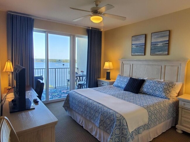 Photo - 13427 Blue Heron Beach Dr Apartment