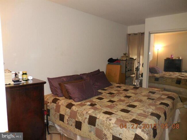 Foto del edificio - 5808 Royal Ridge Dr