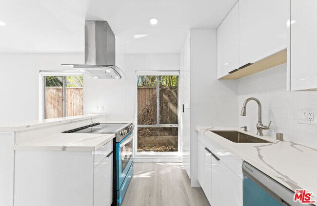 Foto del edificio - 825 16th St