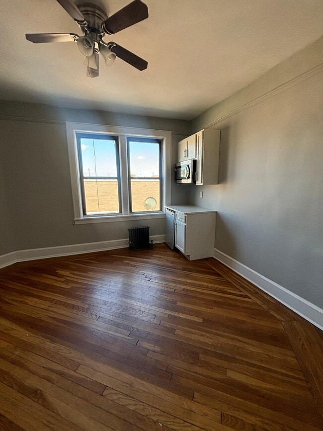 Unit 300 - 1144 E Grand St