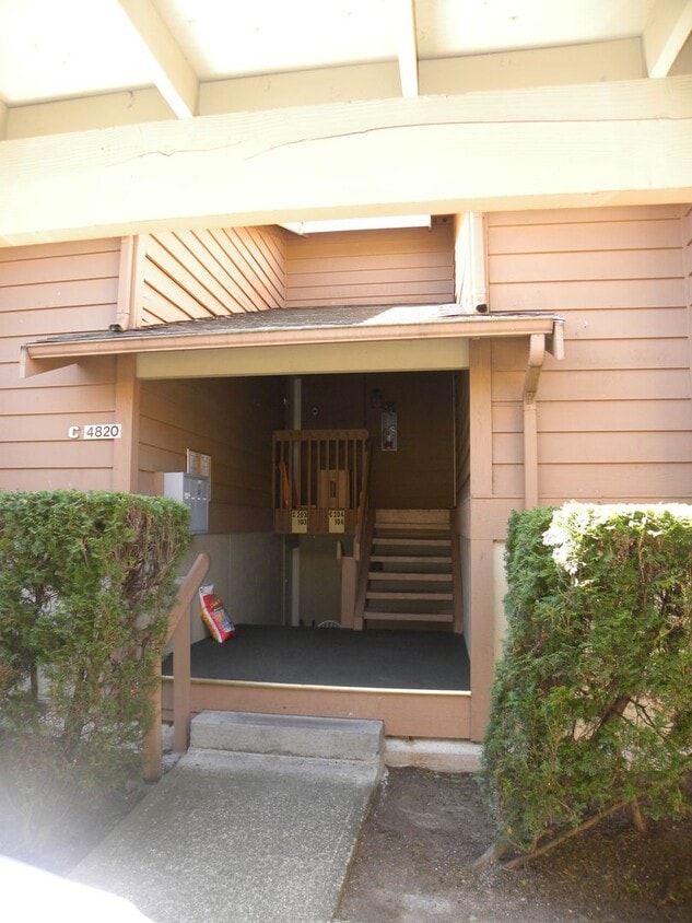 Primary Photo - Quiet Condo Apartment Seatac, WA 98188