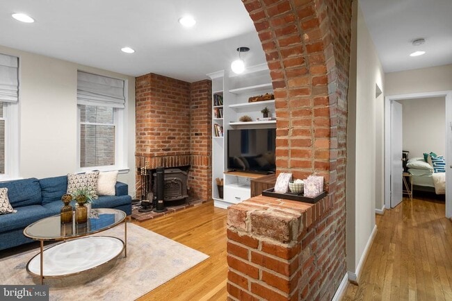 Foto del edificio - 410 11th St NE