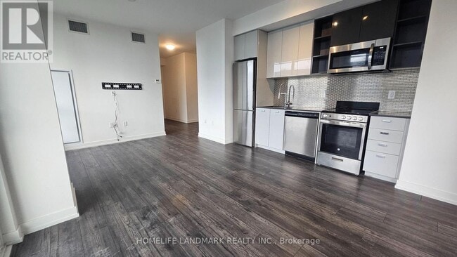 Building Photo - 10 De Boers Dr