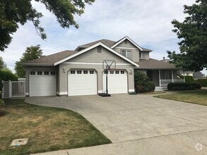 Building Photo - 1125 Bridgeview Dr