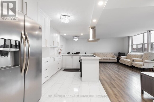 Building Photo - 2645 Kipling Ave