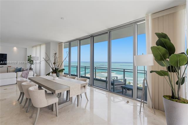 Foto del edificio - 10295 Collins Ave