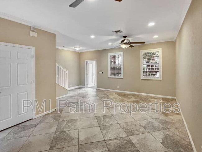 Building Photo - 179 E Bay Cedar Cir