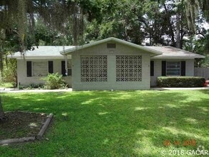 Building Photo - 3824 NW 45th St