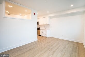 Building Photo - 1324 Frankford Ave