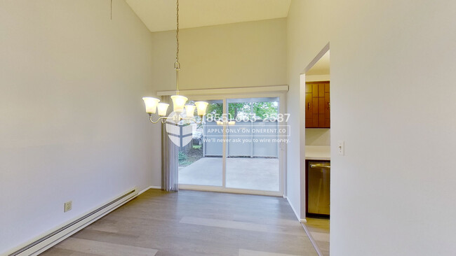 Building Photo - 1408 NE 154th St
