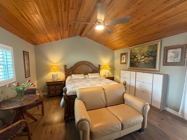 Foto del edificio - 190 Sand Pine Rd