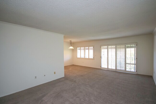 Foto del edificio - 266 S Madison Ave