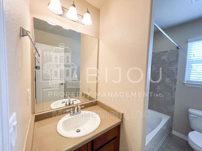Building Photo - 6178 Journey Dr