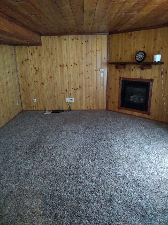 Living room with fireplace - 2327 Kane Rd