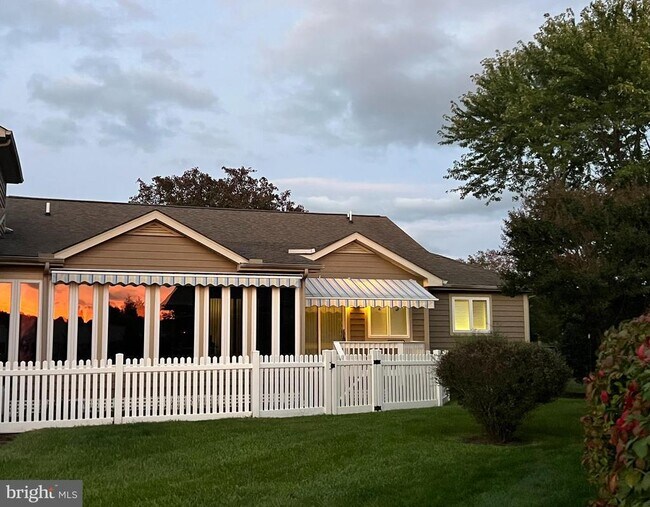 Building Photo - 354 The Plantations Blvd