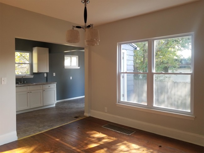 Foto del edificio - 3159 Scranton Rd