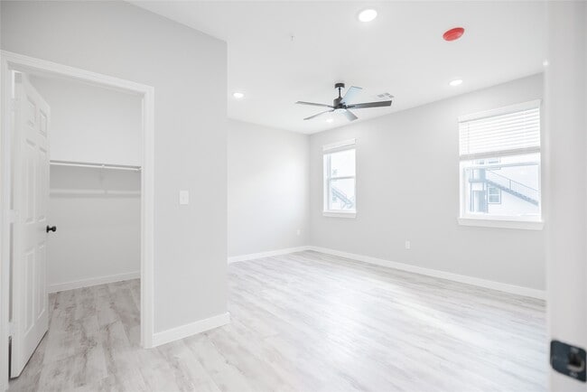 Building Photo - 2101 Reinke Rd