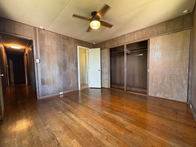 Foto del edificio - 2548 Ferdinand Ave
