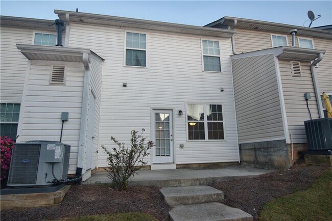 Foto del edificio - 4721 Liberty Square Dr