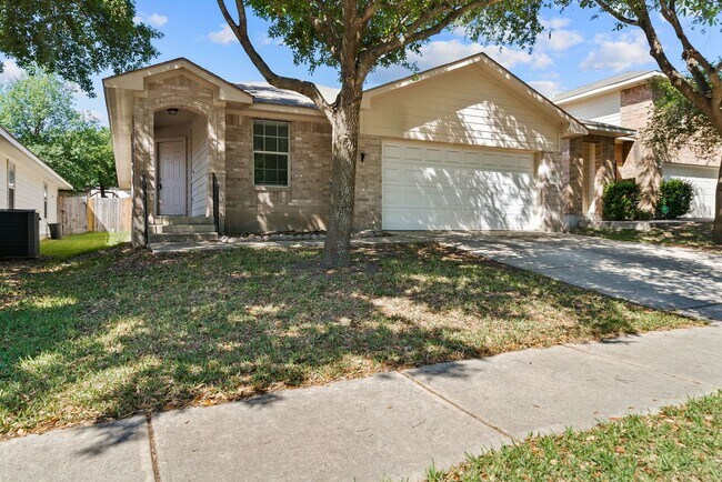 Foto del edificio - 3 Bedroom/2 Bath Shadow Mist Subdivision