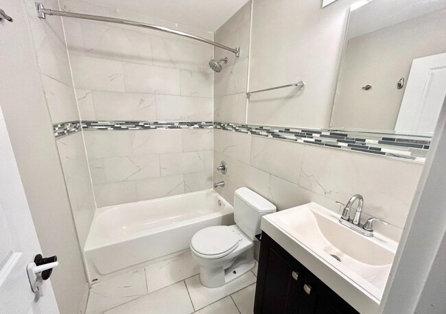 Foto del edificio - 426A N 40th St