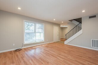 Building Photo - 502 Cedartop Ln NW