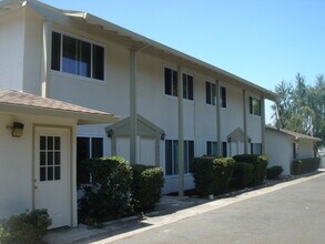 Building Photo - 4560 Thornton Ave