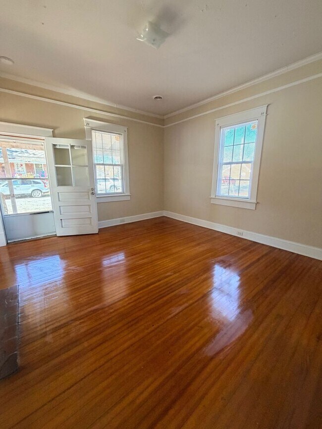 Foto del edificio - 503 Norwood Ave