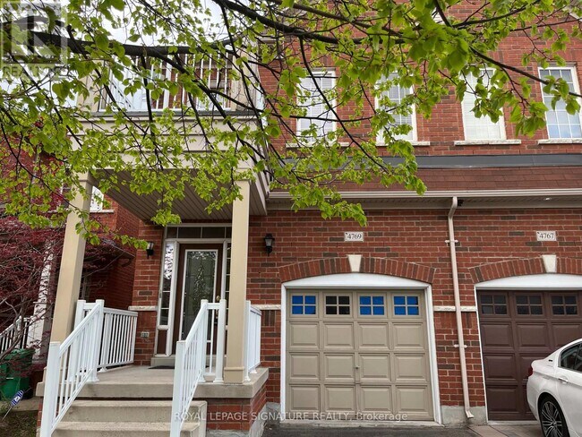 Photo du bâtiment - 4769 Bluefeather Ln