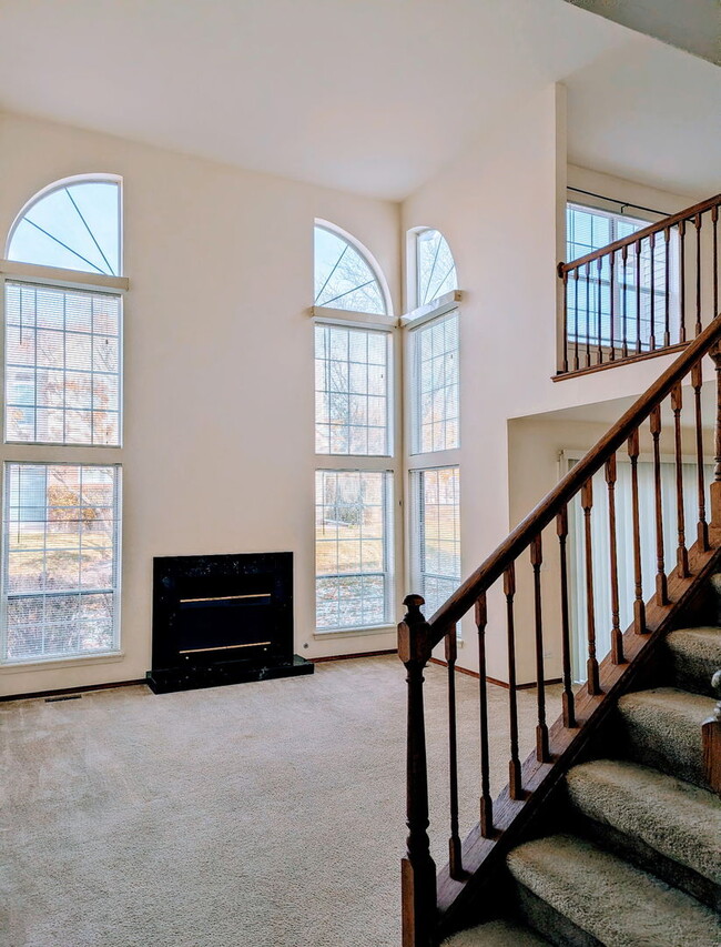 Building Photo - 119 Thistle Ct