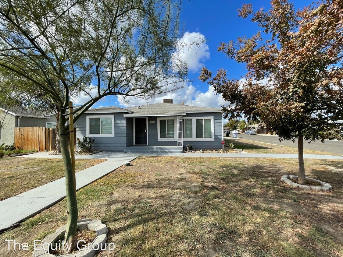 3 br, 2 bath House 1826 Mckinley Ave House Rental in Hanford, CA