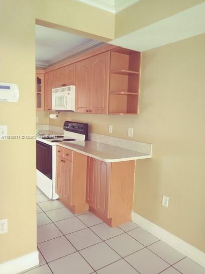 Building Photo - 3021 W 76th St