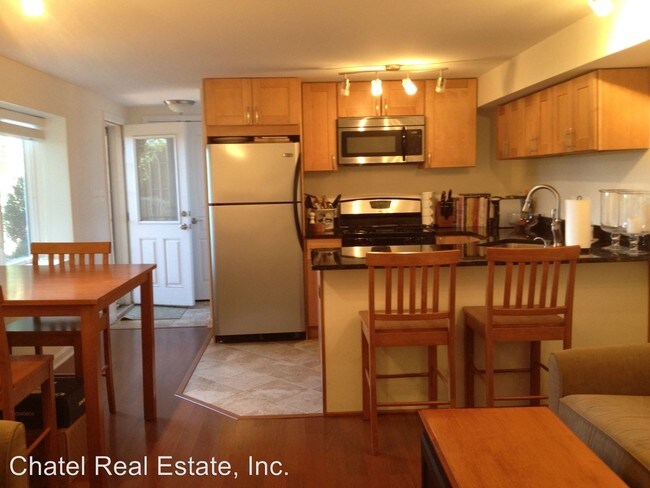 Foto del edificio - 2812 Adams Mill Rd NW