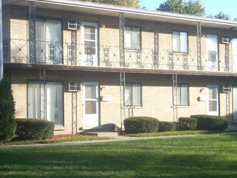 Primary Photo - Greenbriar Apartments