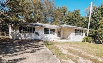 Building Photo - 913 Mays Rd