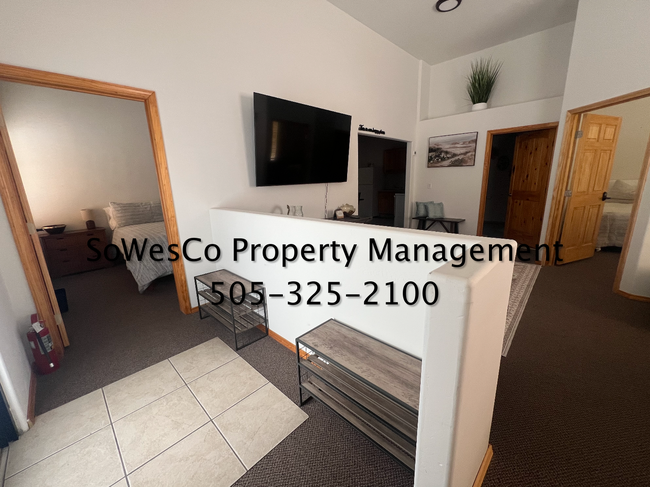 Building Photo - Beautiful Fully Furnished; 2 Bedroom 1 bat...