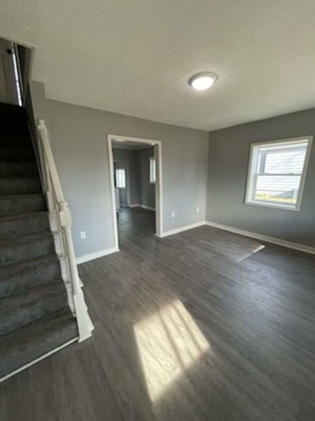 Building Photo - Newly Renovated Columbus Gem with Bright Sunroom and Large Fenced Yard