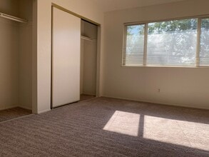 Building Photo - 6057 Woodside Dr