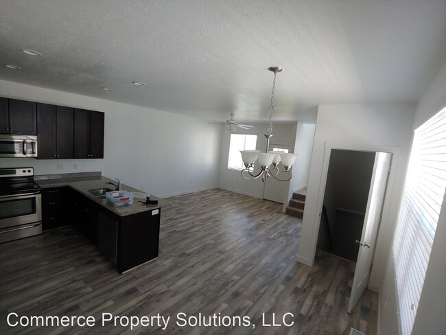 Building Photo - 4 br, 3 bath House - 1092 Emerald Pools Lane