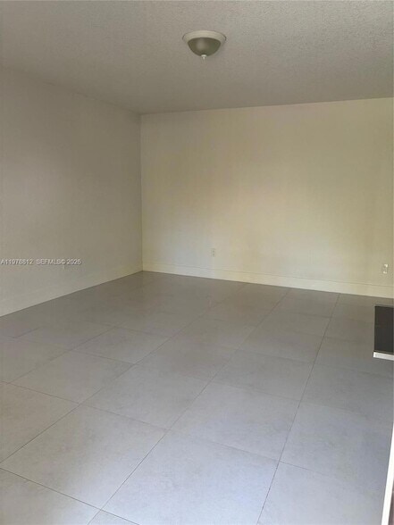 Foto del edificio - 1449 N 14th Way