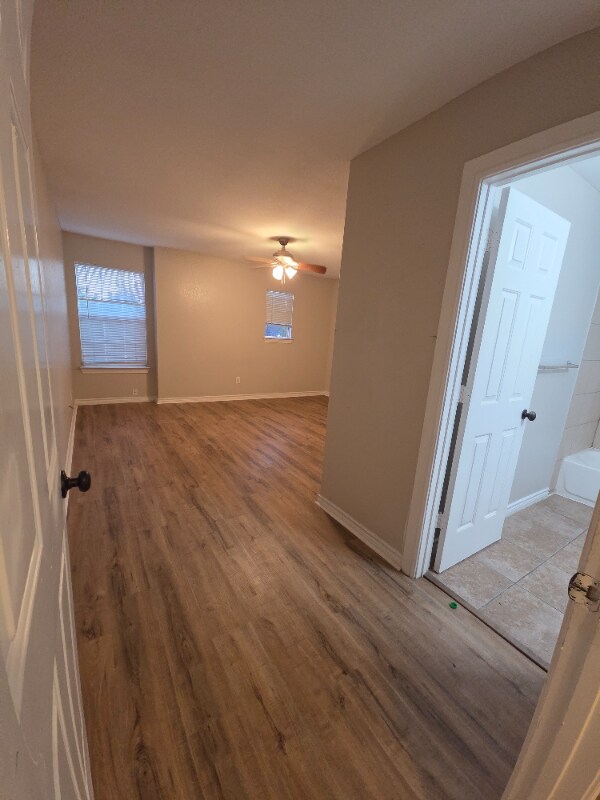 Building Photo - 3325 Hanger Ave