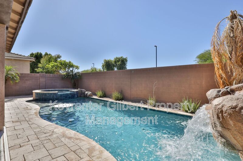 Primary Photo - 4120 S Butte Ln