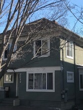 Building Photo - 2214 Parker St