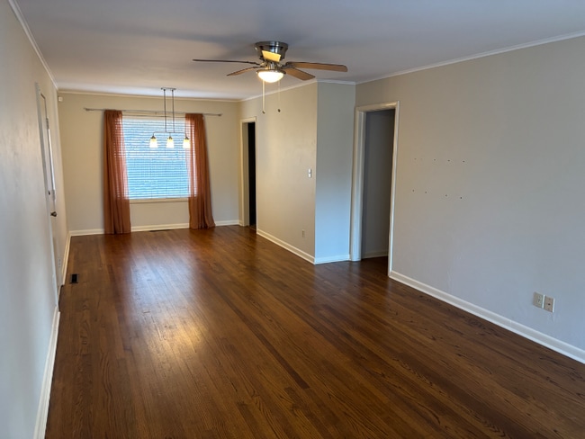 Photo - 2025 Mattern Dr House