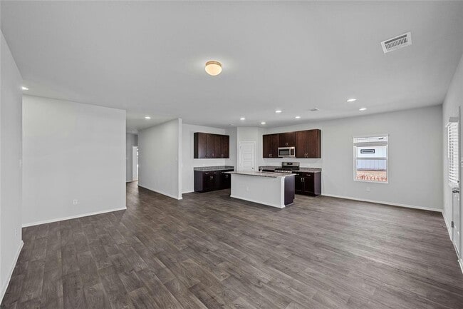 Building Photo - 159 Chesterfield Dr