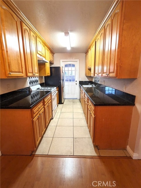 Foto del edificio - 1764 Freeman Ave